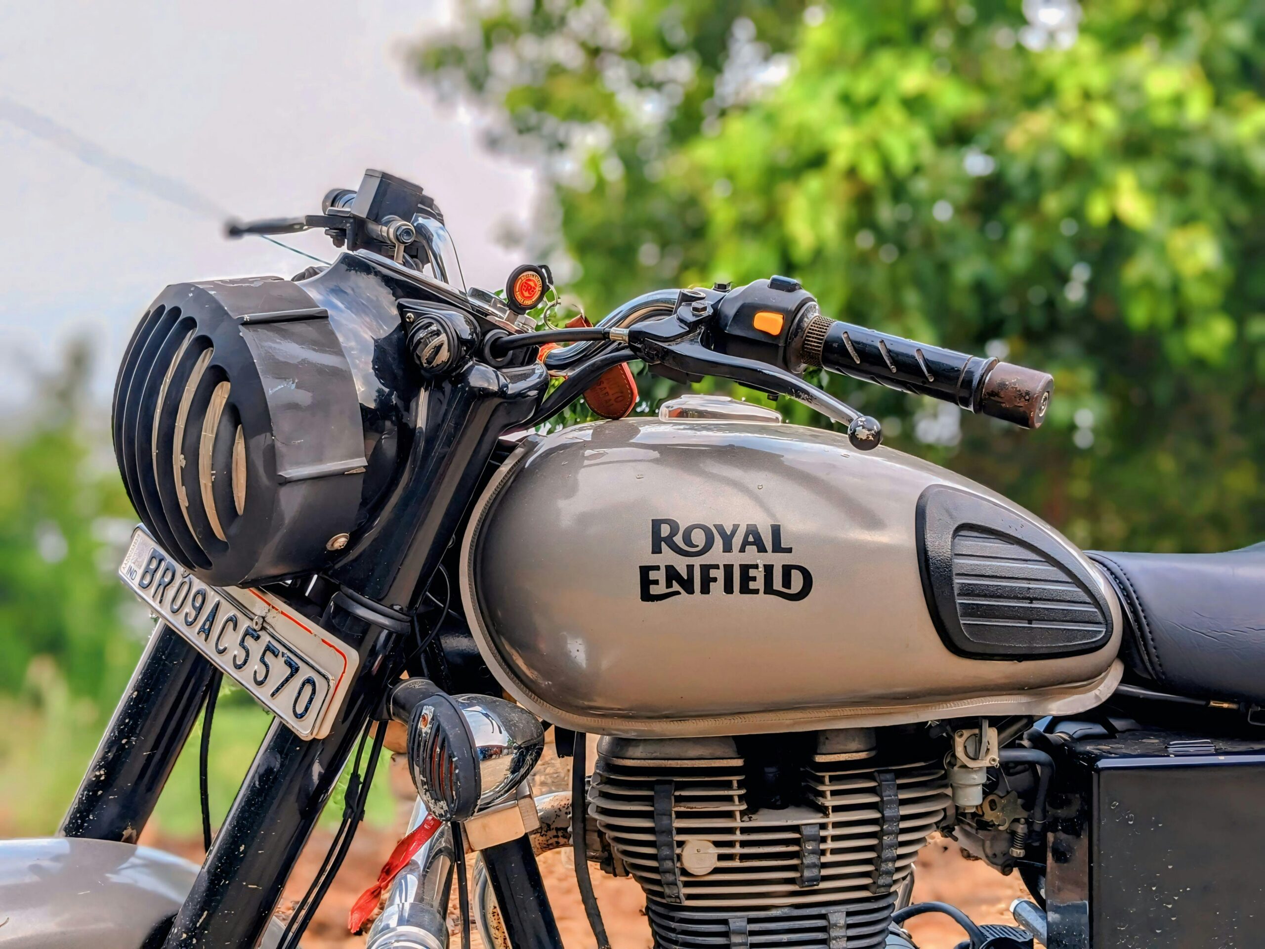 Royal Enfield Launches Unlimited Customization Options with Factory Custom Program